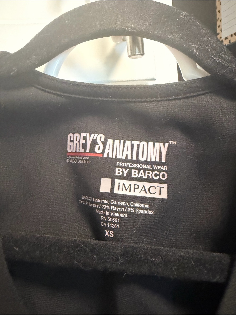 Grey's Anatomy Black Medical Scrub Set with Logo Patch - Picture 5 of 10